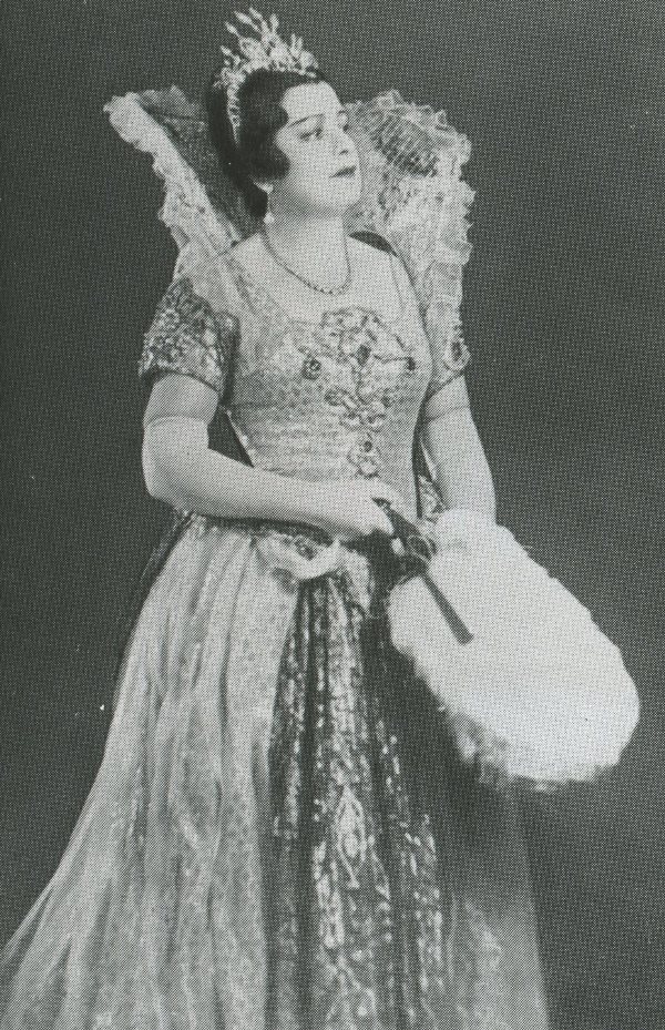М. П. Максакова в роли Марины Мнишек. Большой театр, 1948 год